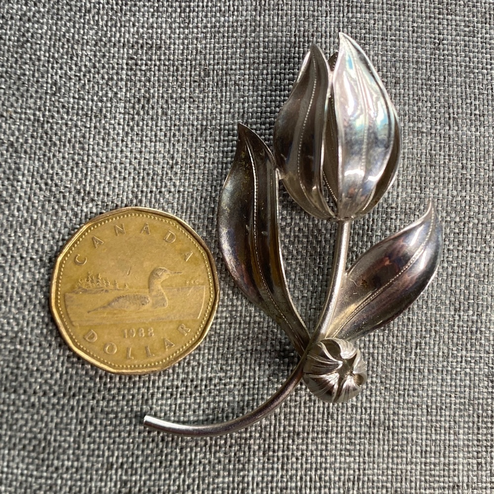 Vintage Silver Tone Tulip Flower Brooch Pin – Possibly Silver Plated - Picture 4 of 4